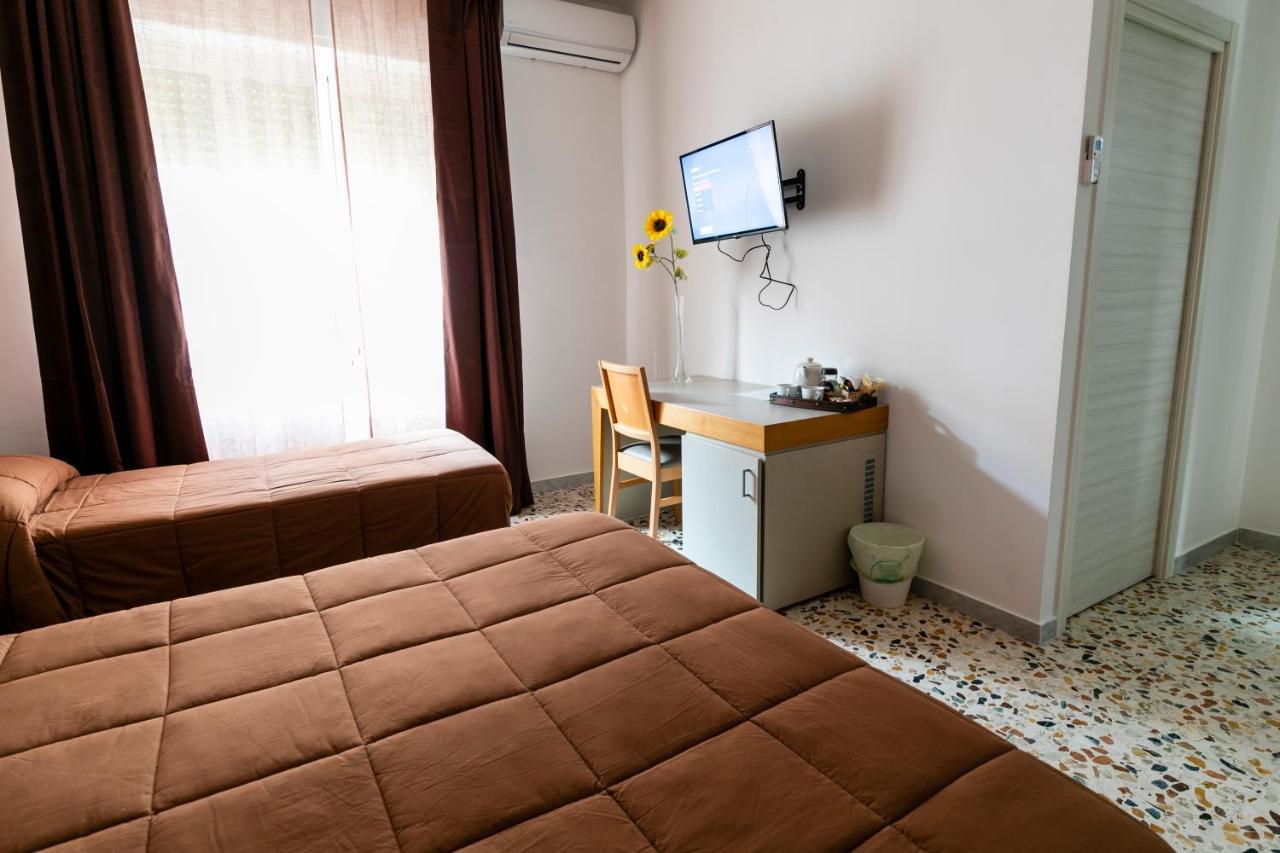 Hotel Spira Mirabilis Napoli Exterior foto