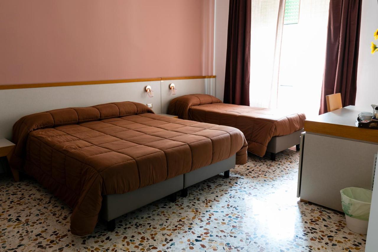Hotel Spira Mirabilis Napoli Exterior foto